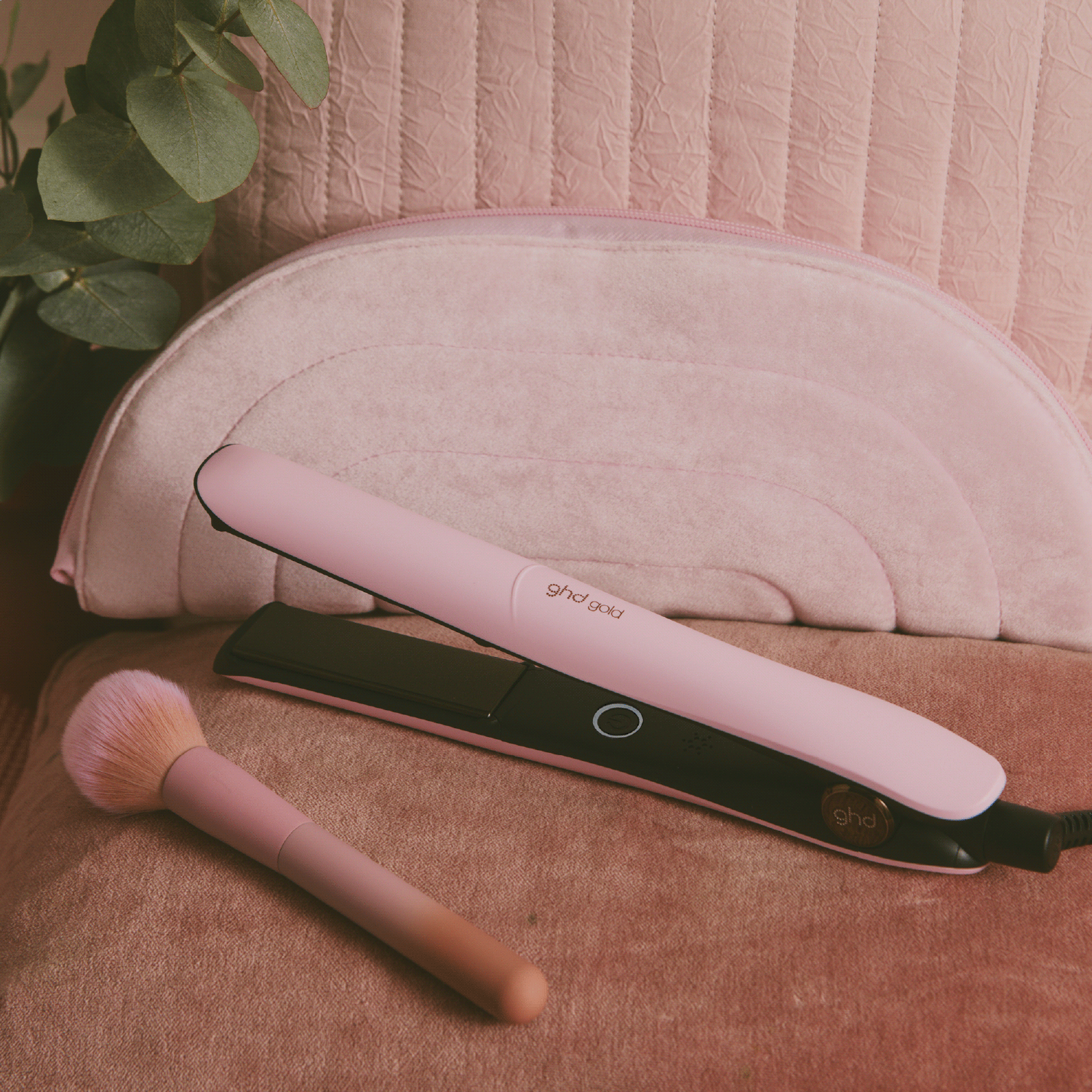 ghd Gold Styler in Pink Sorbet