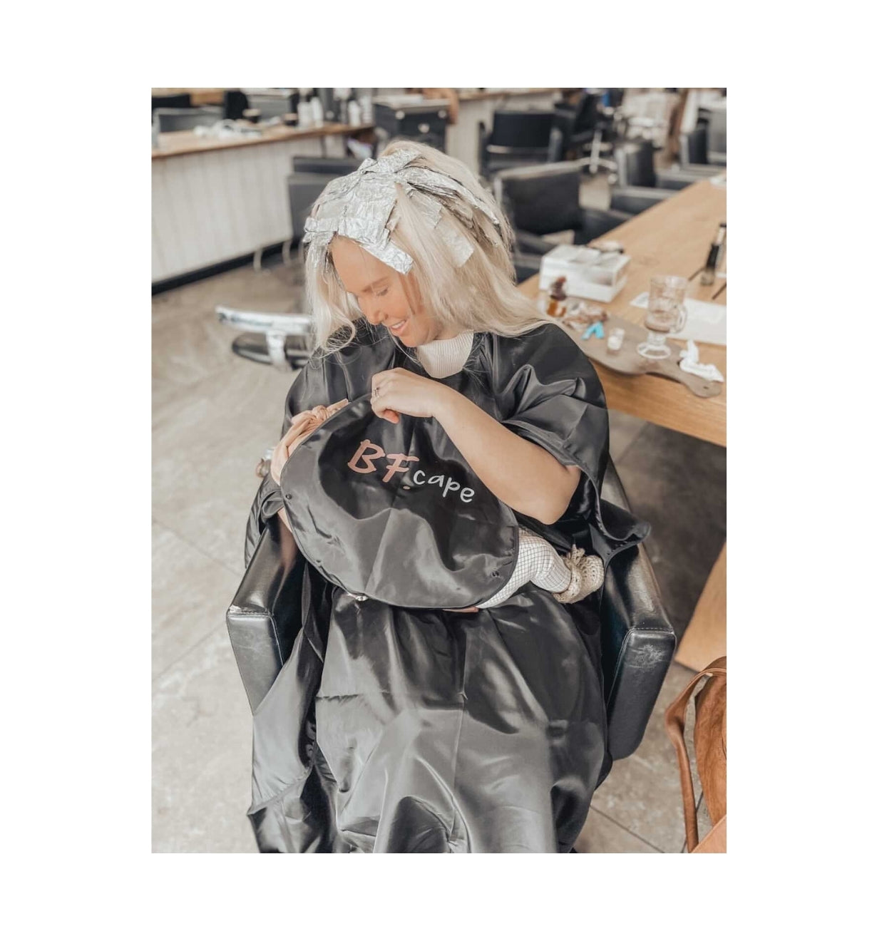 BF Cape Breastfeeding Hairdressing Cape*